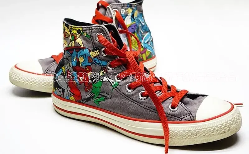 2025新款女运动鞋：未来时尚与舒适的完美结合