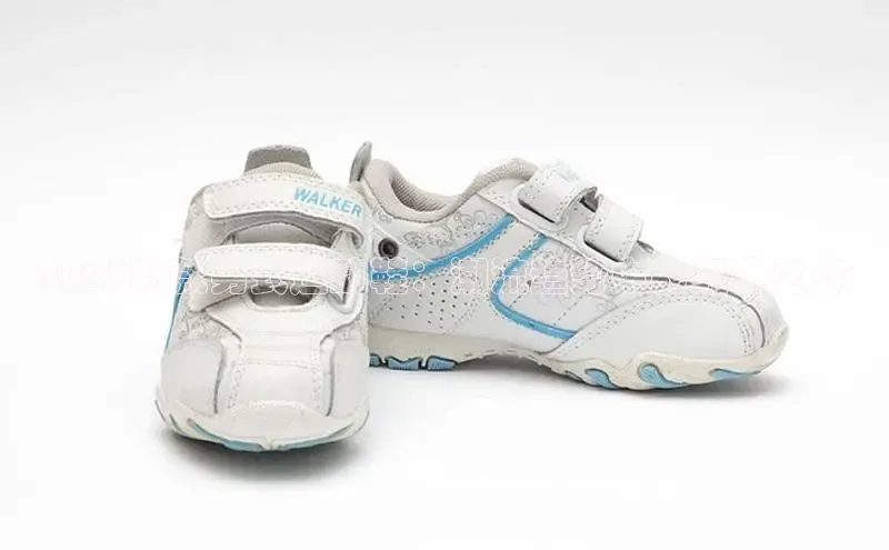 2025新款男式运动鞋：潮流趋势中的经典之作